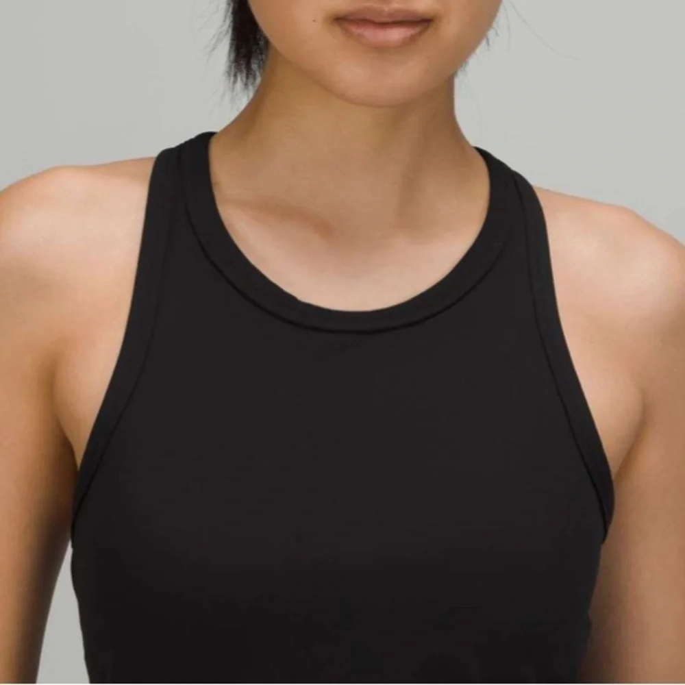 Lululemon I 6